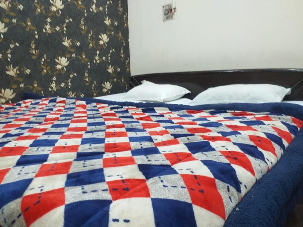 Abhiraj Guest House Mathura Exterior foto