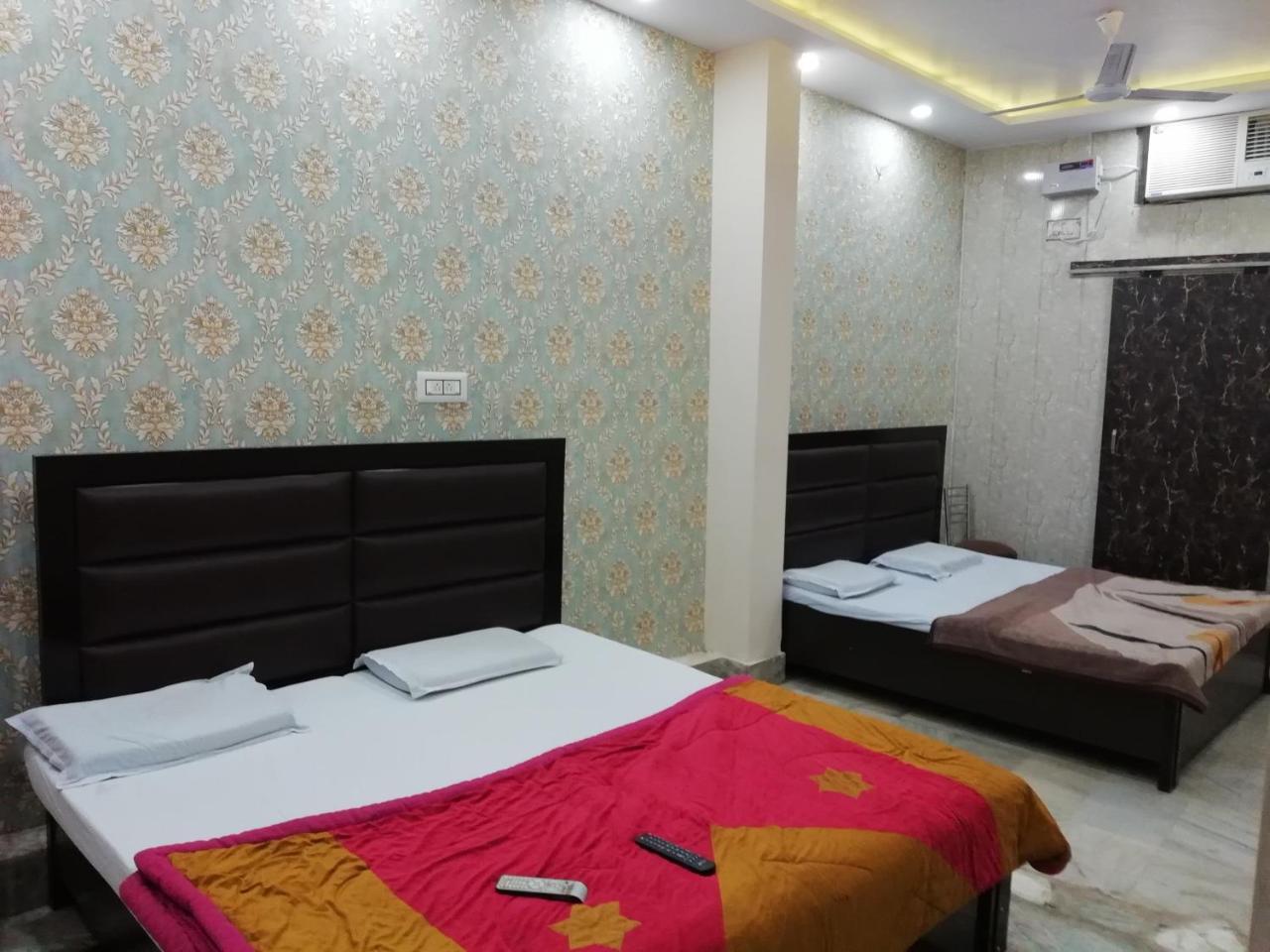 Abhiraj Guest House Mathura Exterior foto